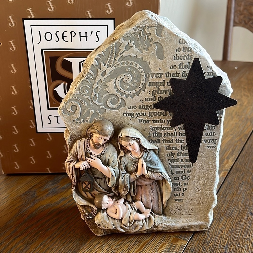 NIB  9 inch Nativity Table Top With Metal Star Stone Look By Roman Inc
